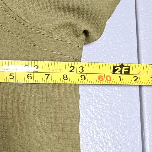 Duluth Trading Company Mens M Olive Action Standard Fit Long Sleeve Shirt - Picture 5 of 10